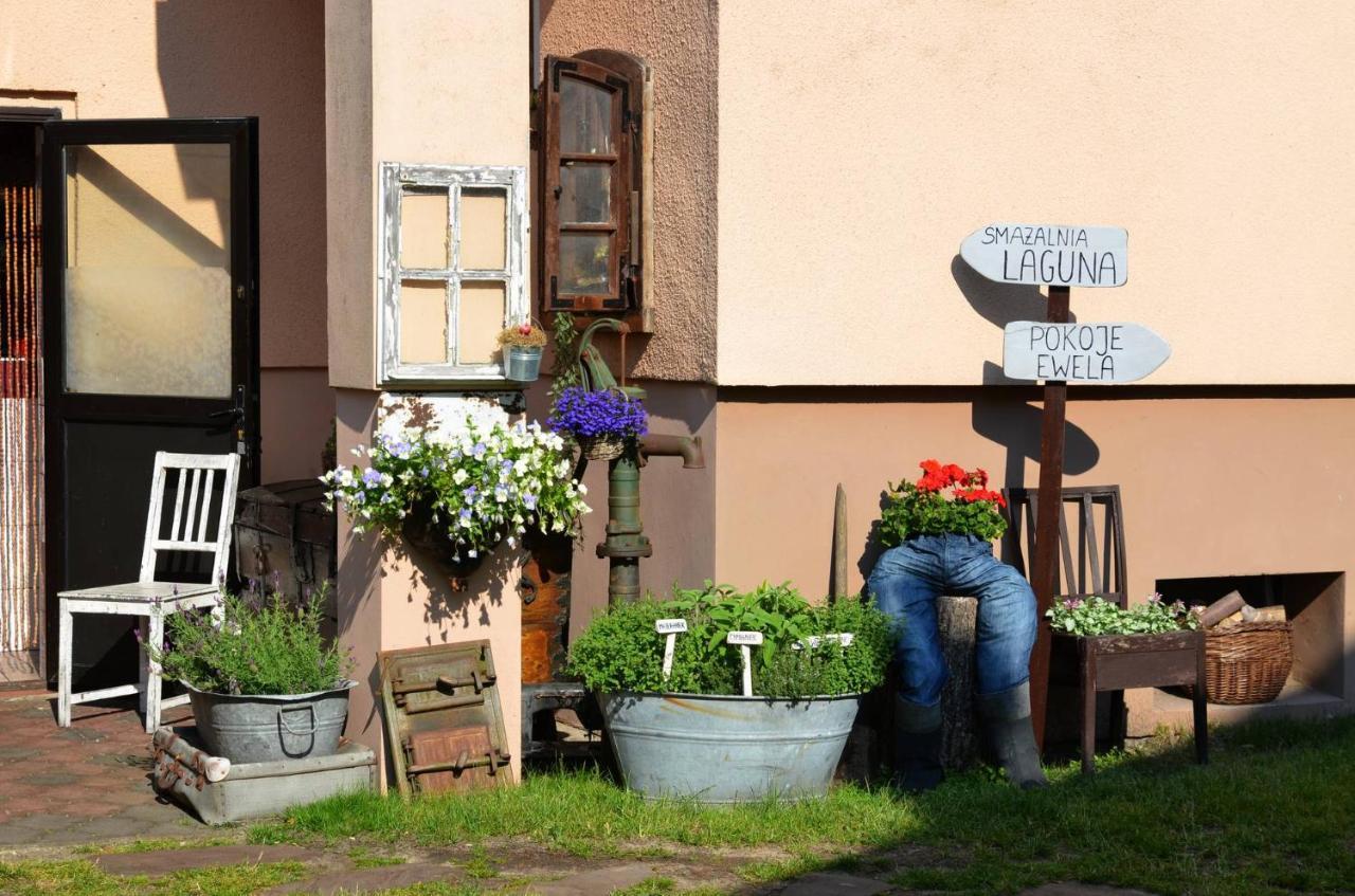 Pokoje Goscinne Ewela Łeba Exterior foto